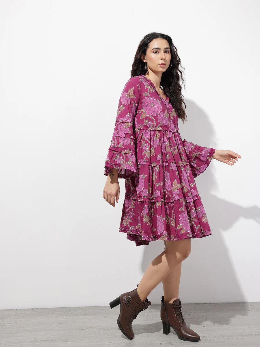 Noe Velarro Purple V-Neck Midi
Cotton Dress