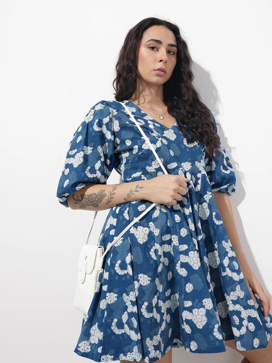 Noe Velarro Blue V-Neck Short Bell Sleeves Mini Cotton Dress