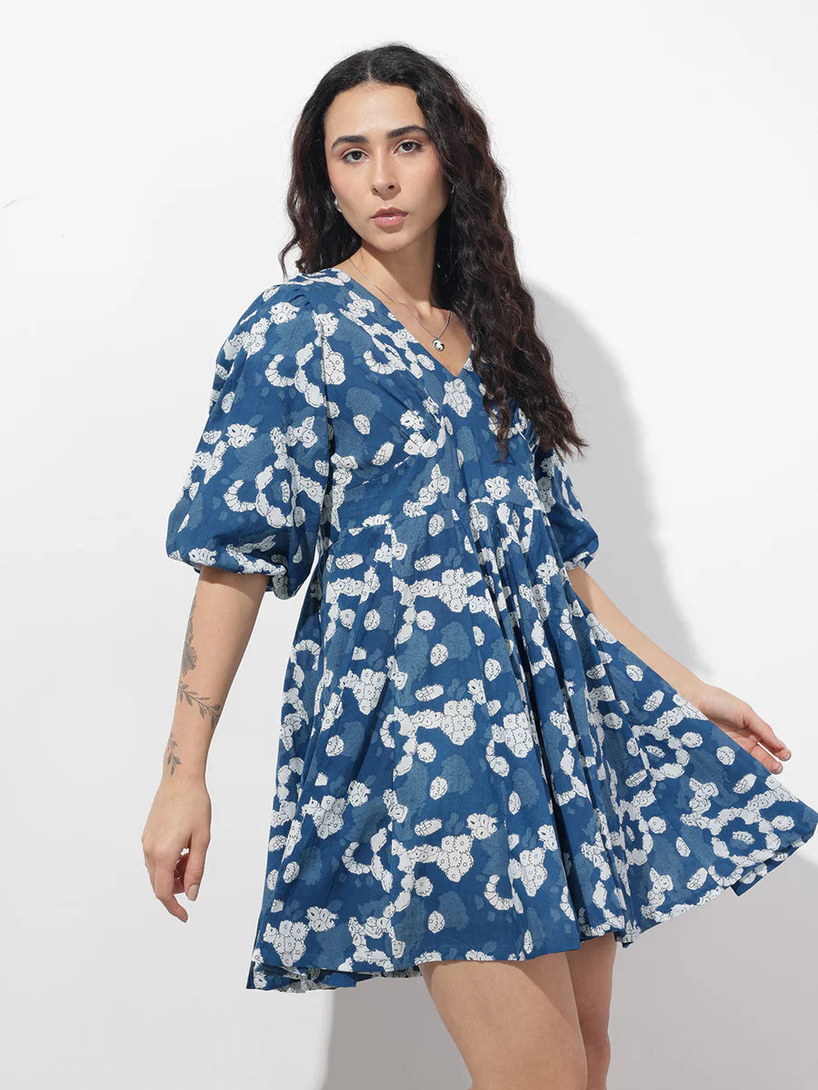 Noe Velarro Blue V-Neck Short Bell Sleeves Mini Cotton Dress