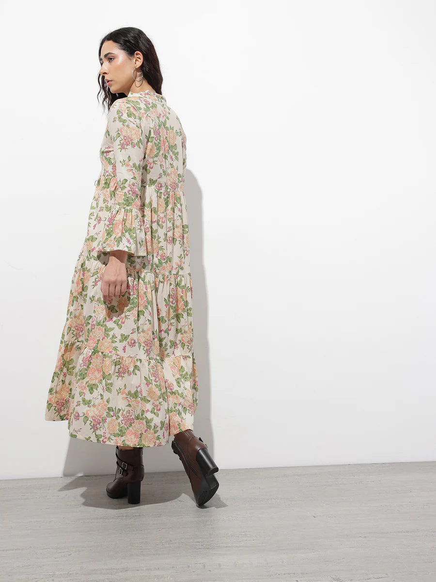 Noe Velarro Cream Tie up Neck
Rayon Maxi Dress