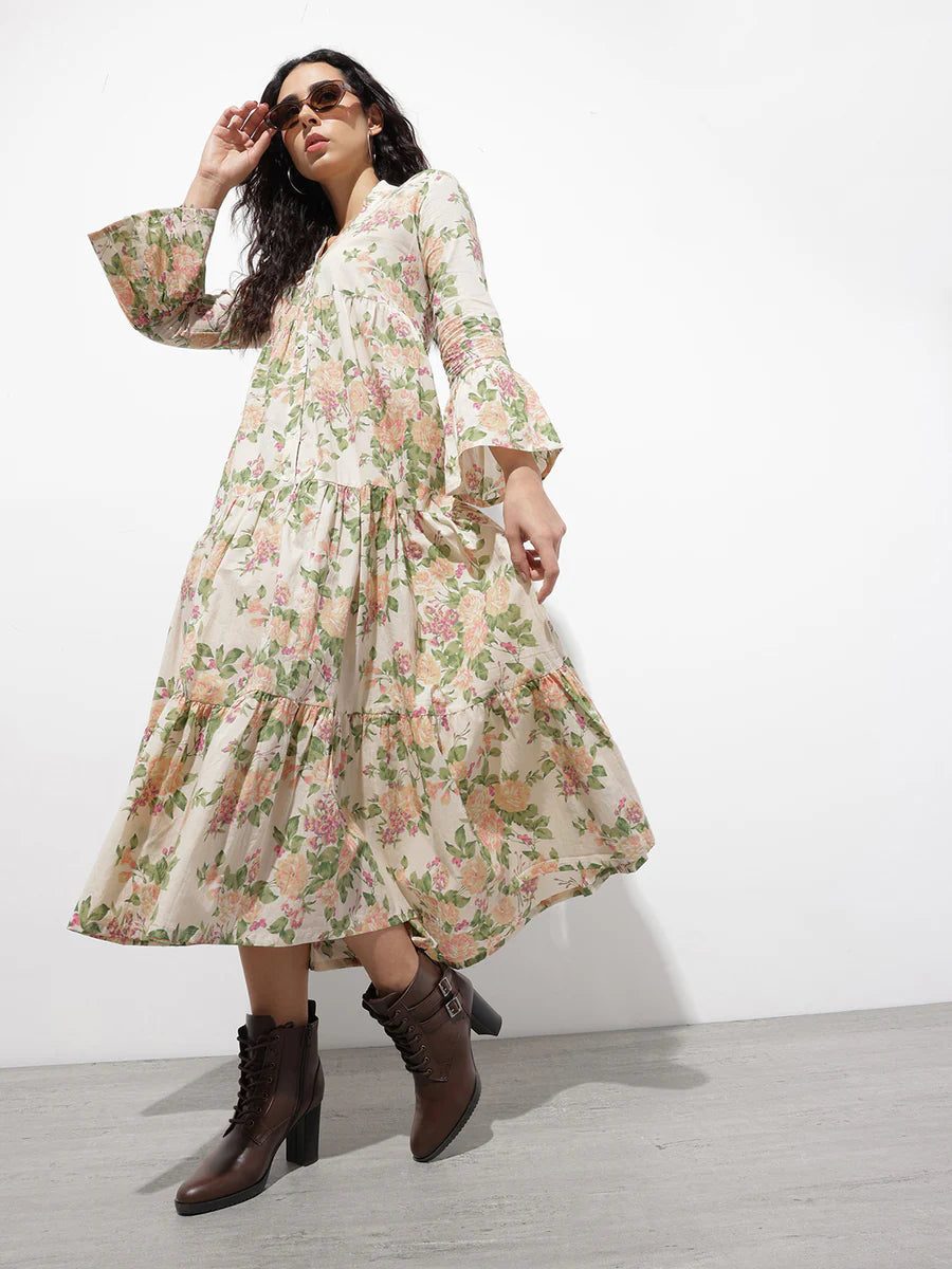 Noe Velarro Cream Tie up Neck
Rayon Maxi Dress