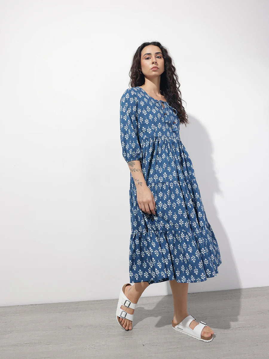Noe Velarro Indigo Tie-up Neck Flared Cotton Dress