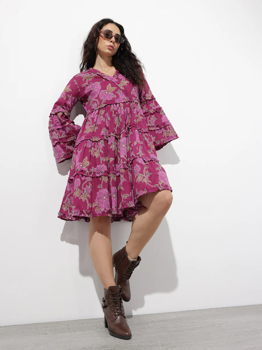 Noe Velarro Purple V-Neck Midi
Cotton Dress