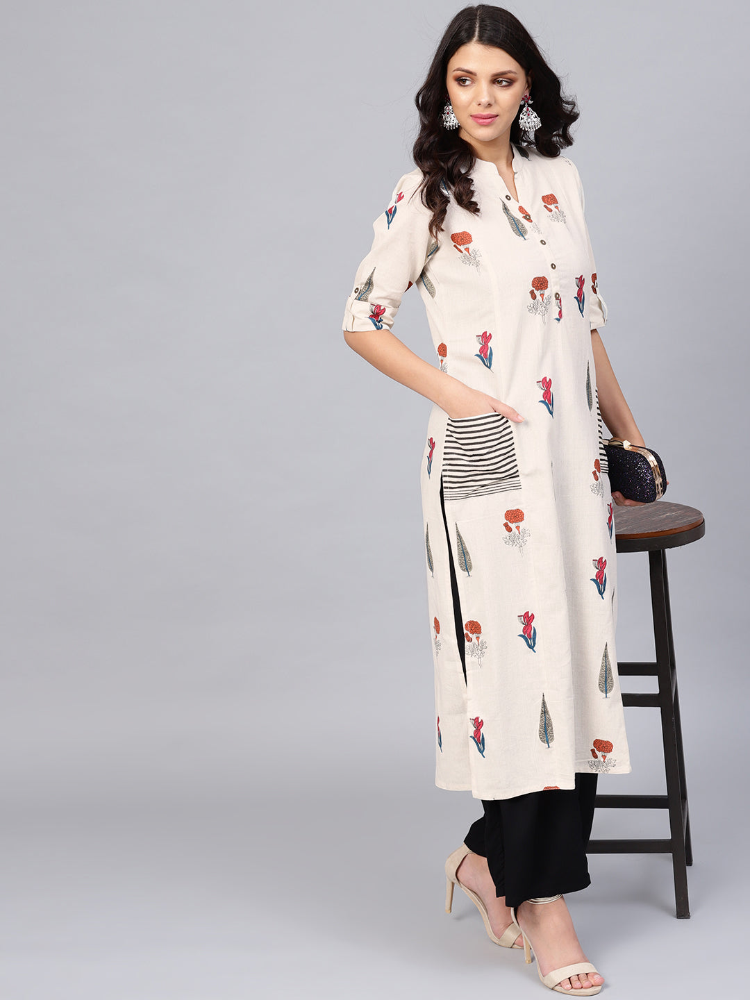 Noe Velarro Women's Off White Regular A-Line Calf Long Kurta