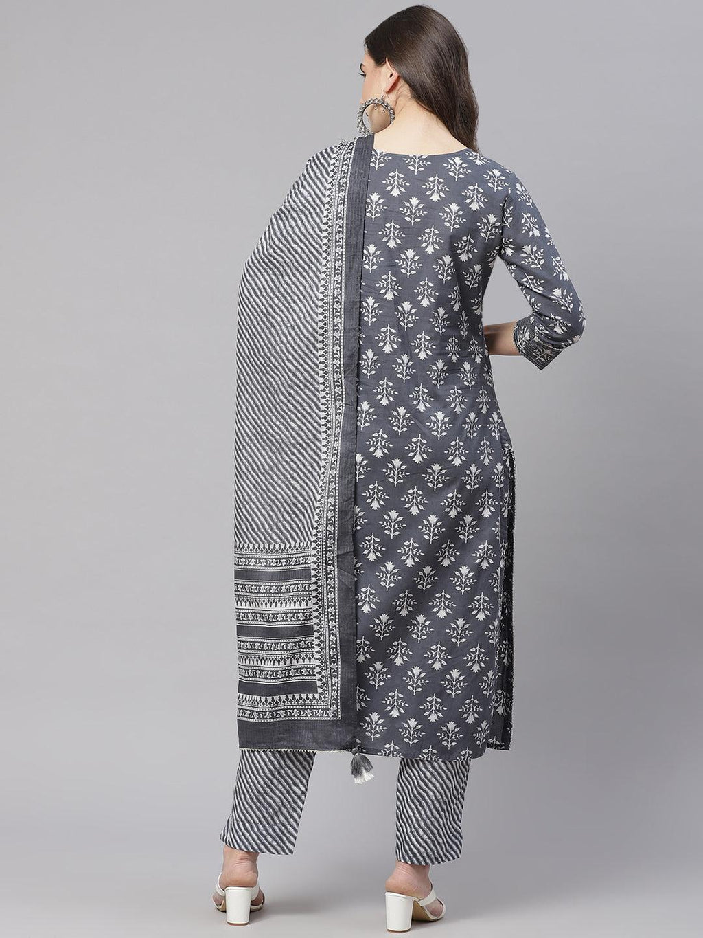 Divena Grey Cotton Straight Kurta Pant Set With Dupatta - divena world