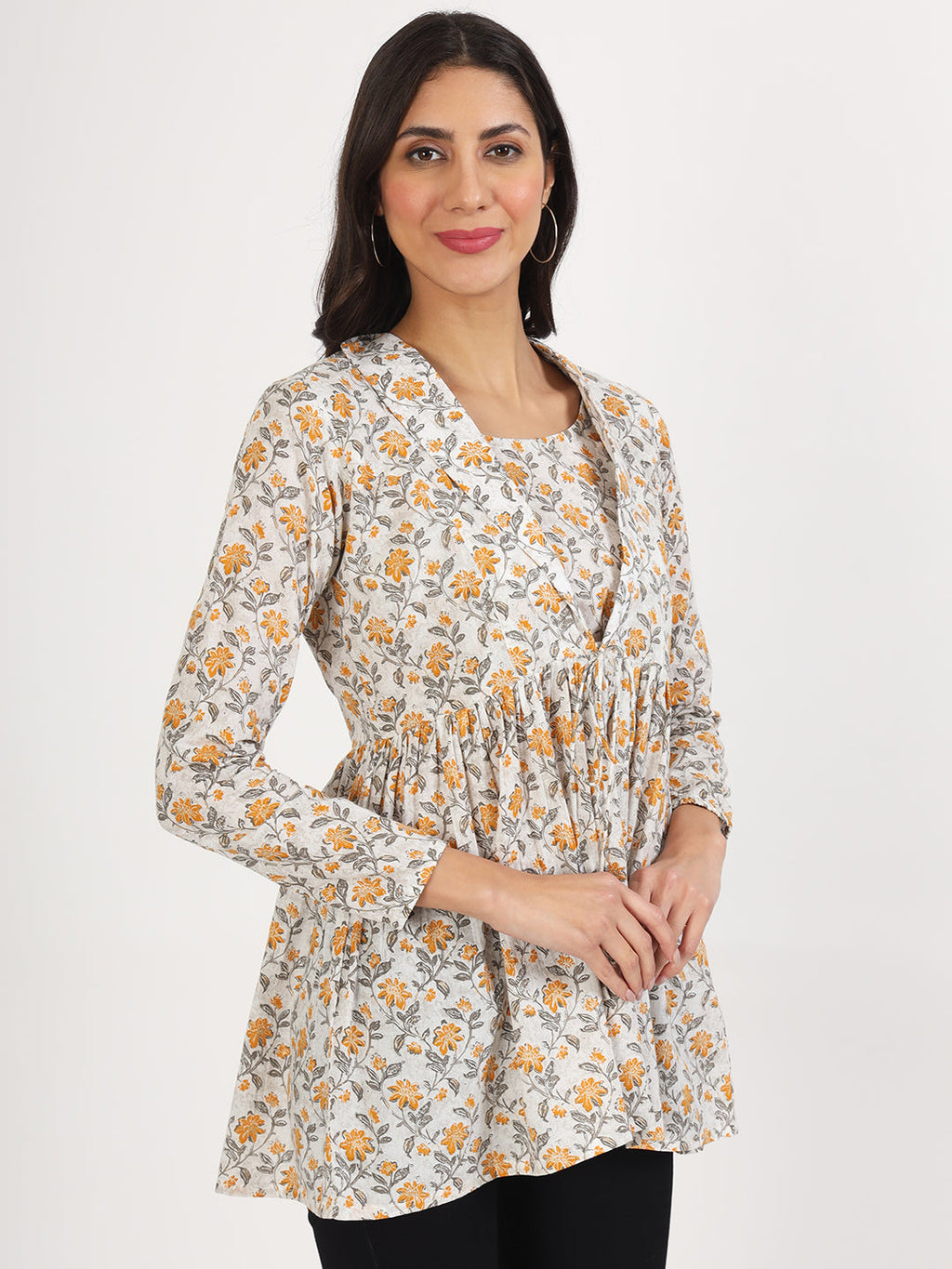 Noe Velarro Offwhite Floral Printed Cotton Top