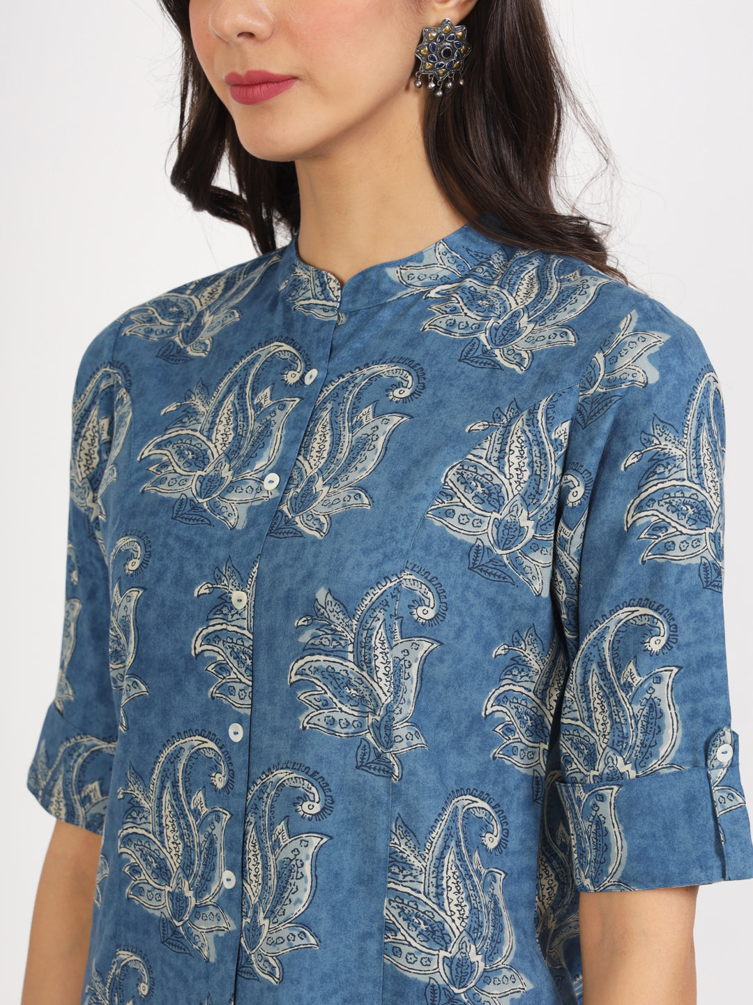 Noe Velarro Blue Floral Printed Rayon Top