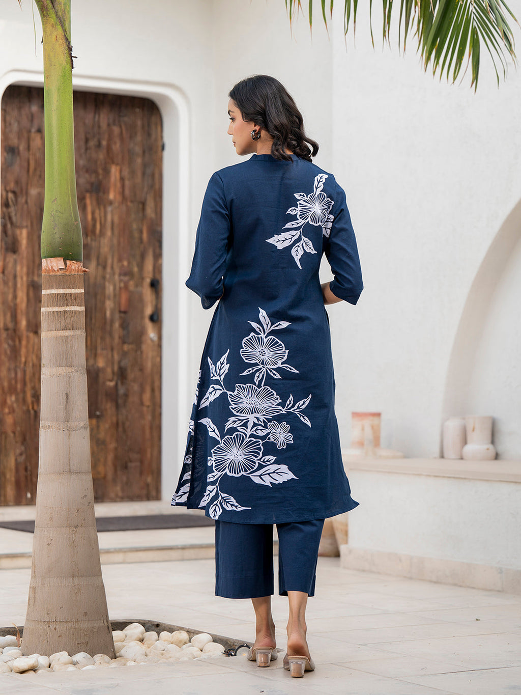 Noe Velarro Navy Blue Floral Printed Cotton A-line Fit Kurta Pant Set