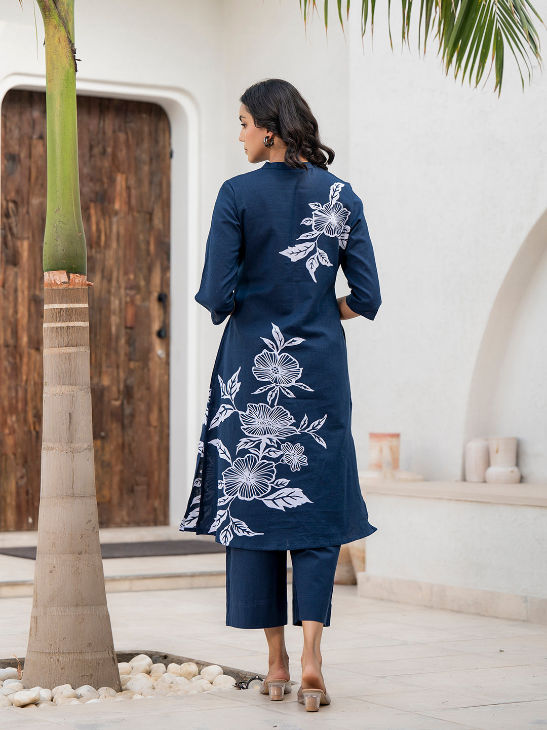 Noe Velarro Navy Blue Floral Printed Cotton A-line Fit Kurta Pant Set