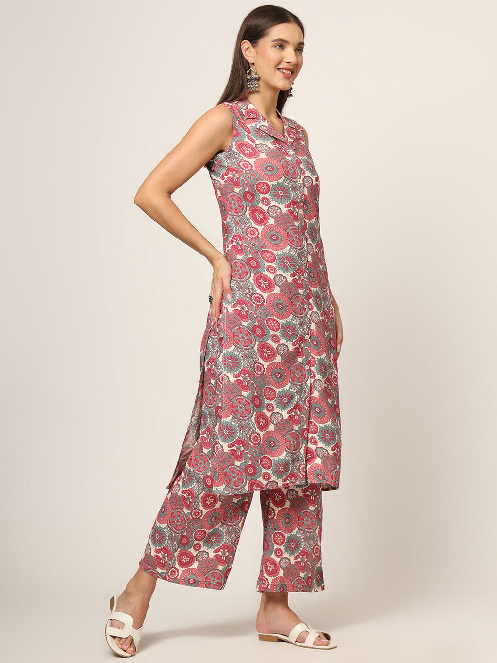 Noe Velarro Maroon Printed Rayon Fabric Straight Kurta
