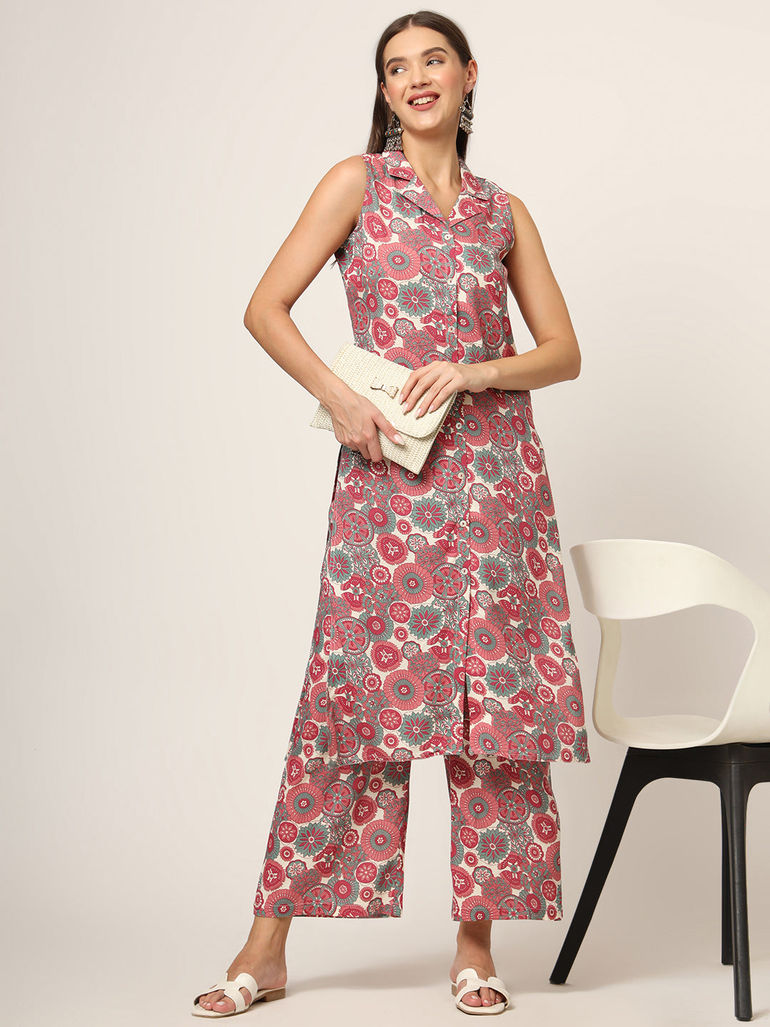 Noe Velarro Maroon Printed Rayon Fabric Straight Kurta