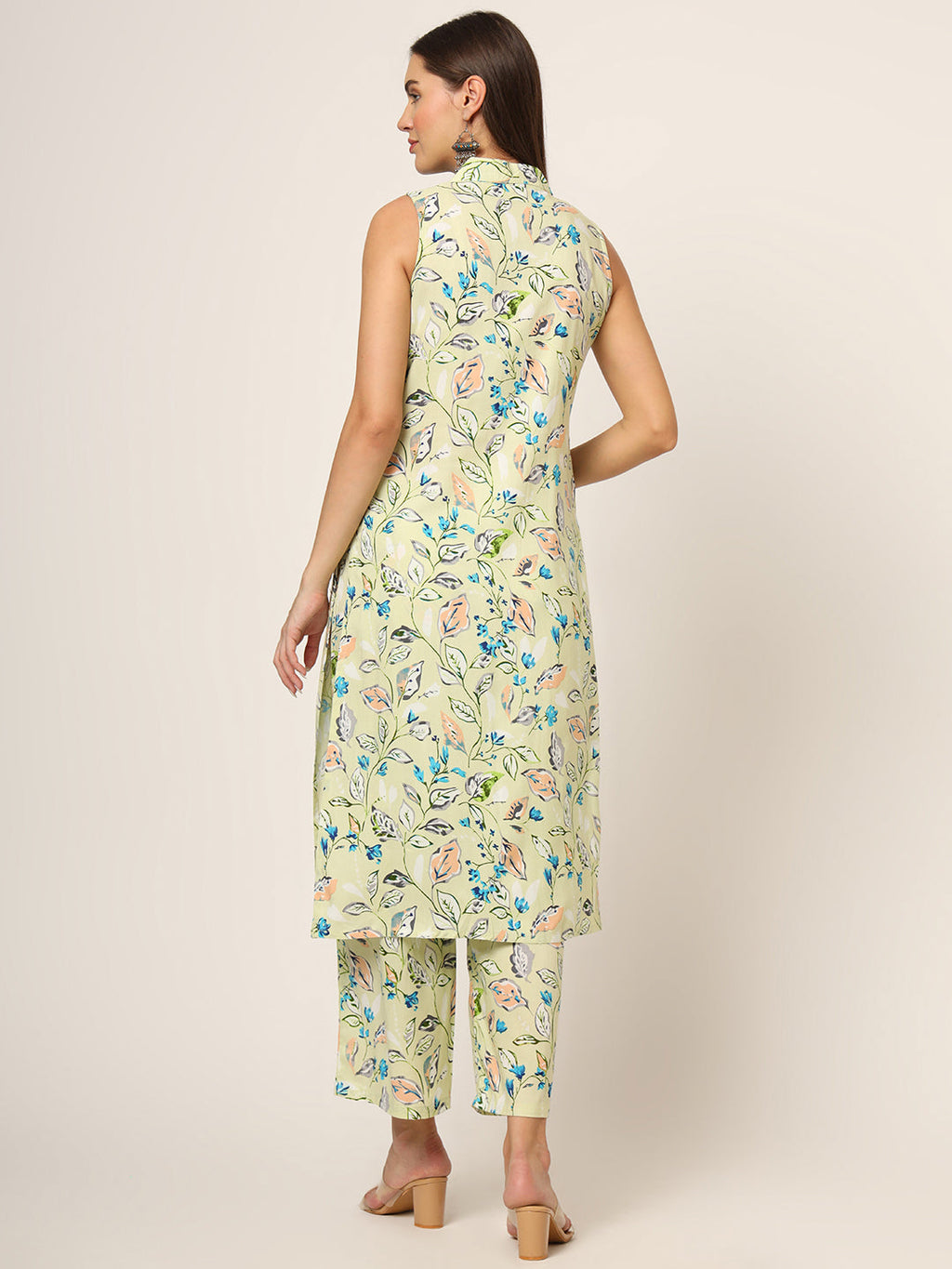 Noe Velarro Cream Printed Rayon Fabric Straight Kurta