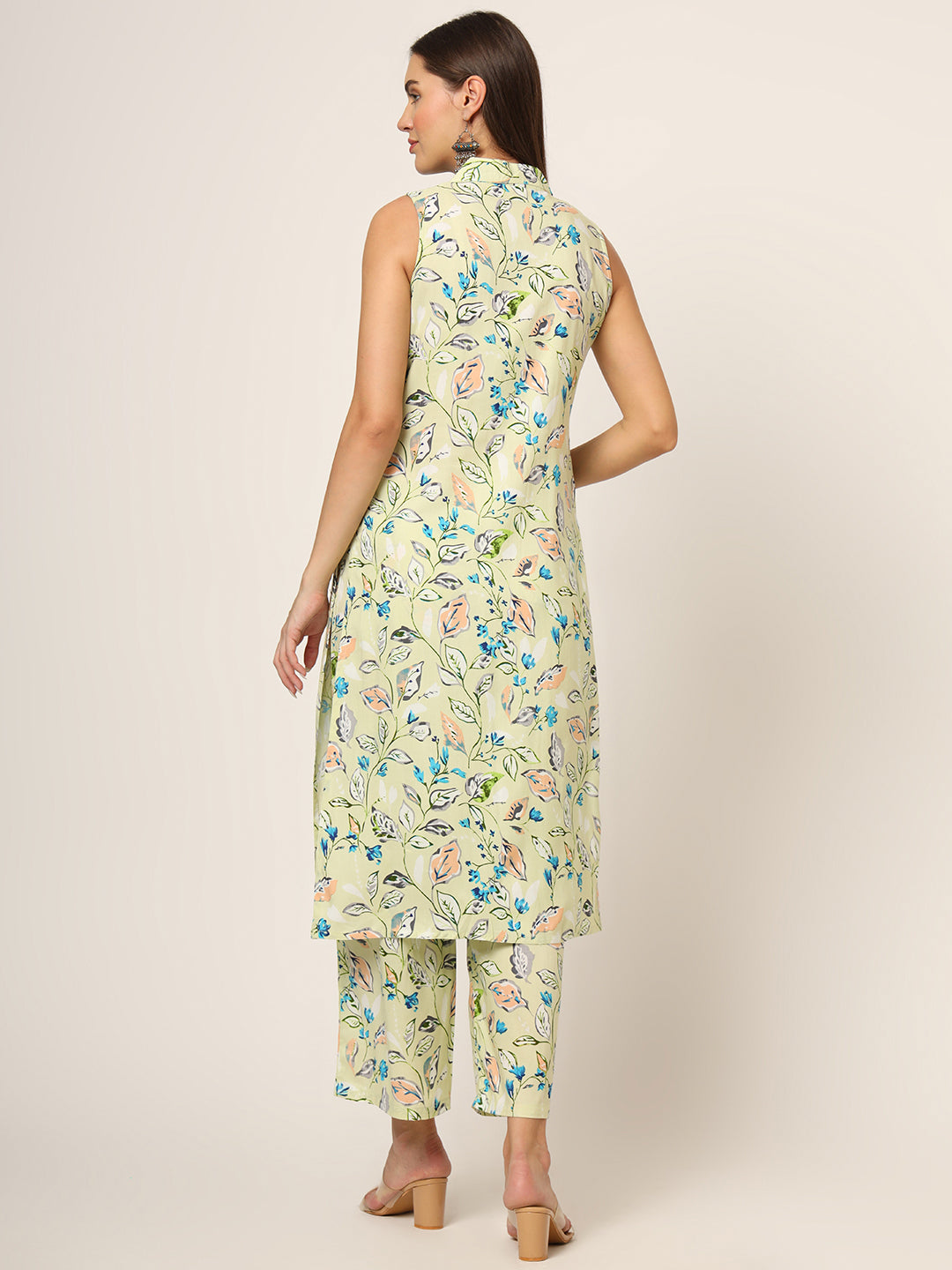 Noe Velarro Cream Printed Rayon Fabric Straight Kurta