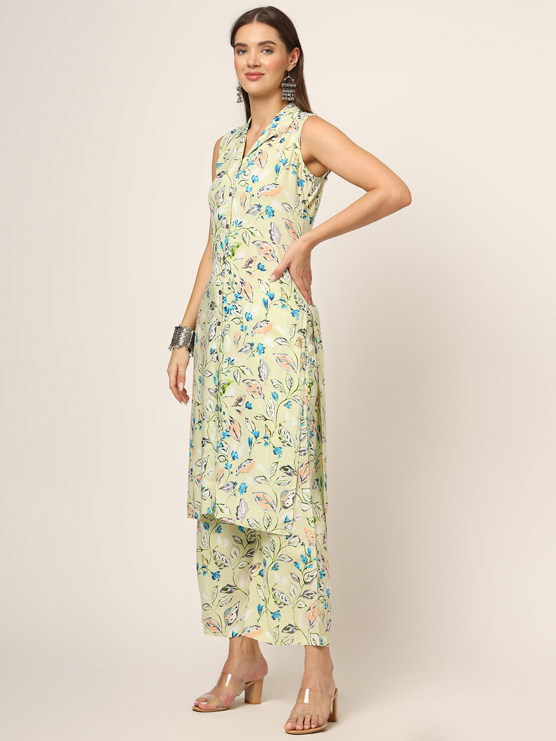 Noe Velarro Cream Printed Rayon Fabric Straight Kurta