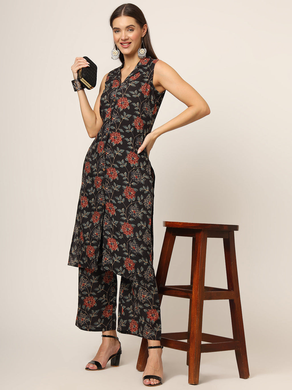 Noe Velarro Black Printed Rayon Fabric Straight Kurta