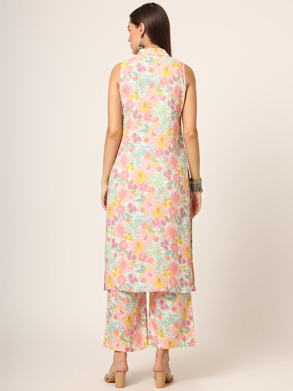Noe Velarro Pink Printed Rayon Fabric Straight Kurta