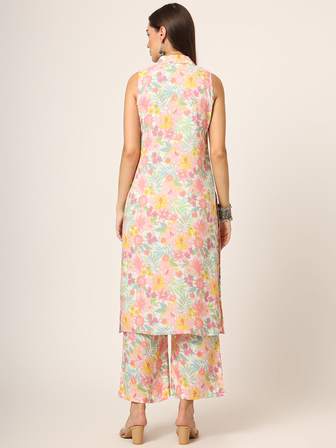 Noe Velarro Pink Printed Rayon Fabric Straight Kurta