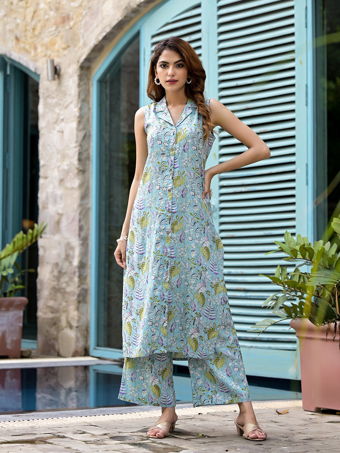 Noe Velarro Sky Blue Floral Printed  A-Line Rayon Kurta Set