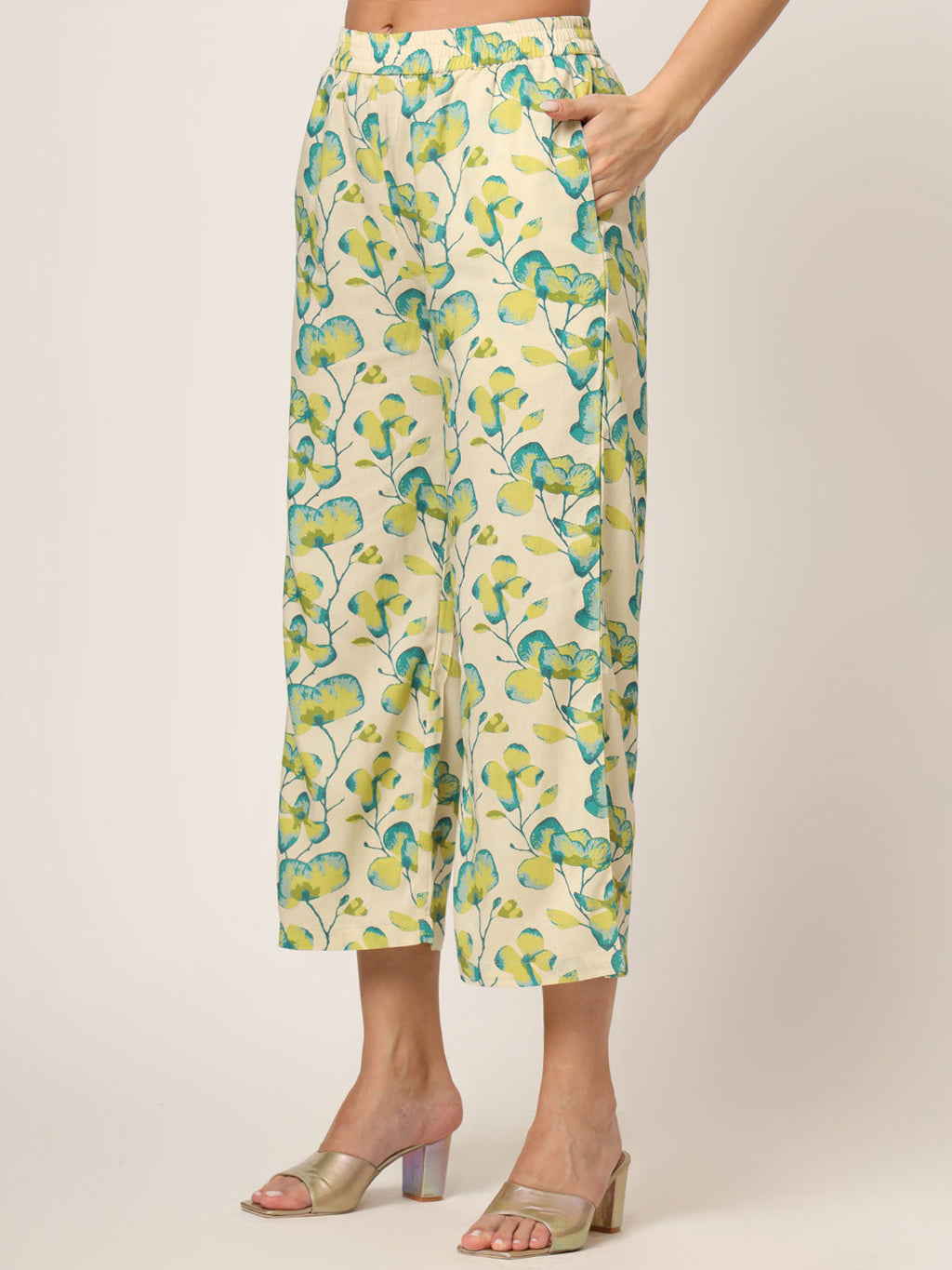 Noe Velarro Cream Printed Rayon Fabric Straight Kurta