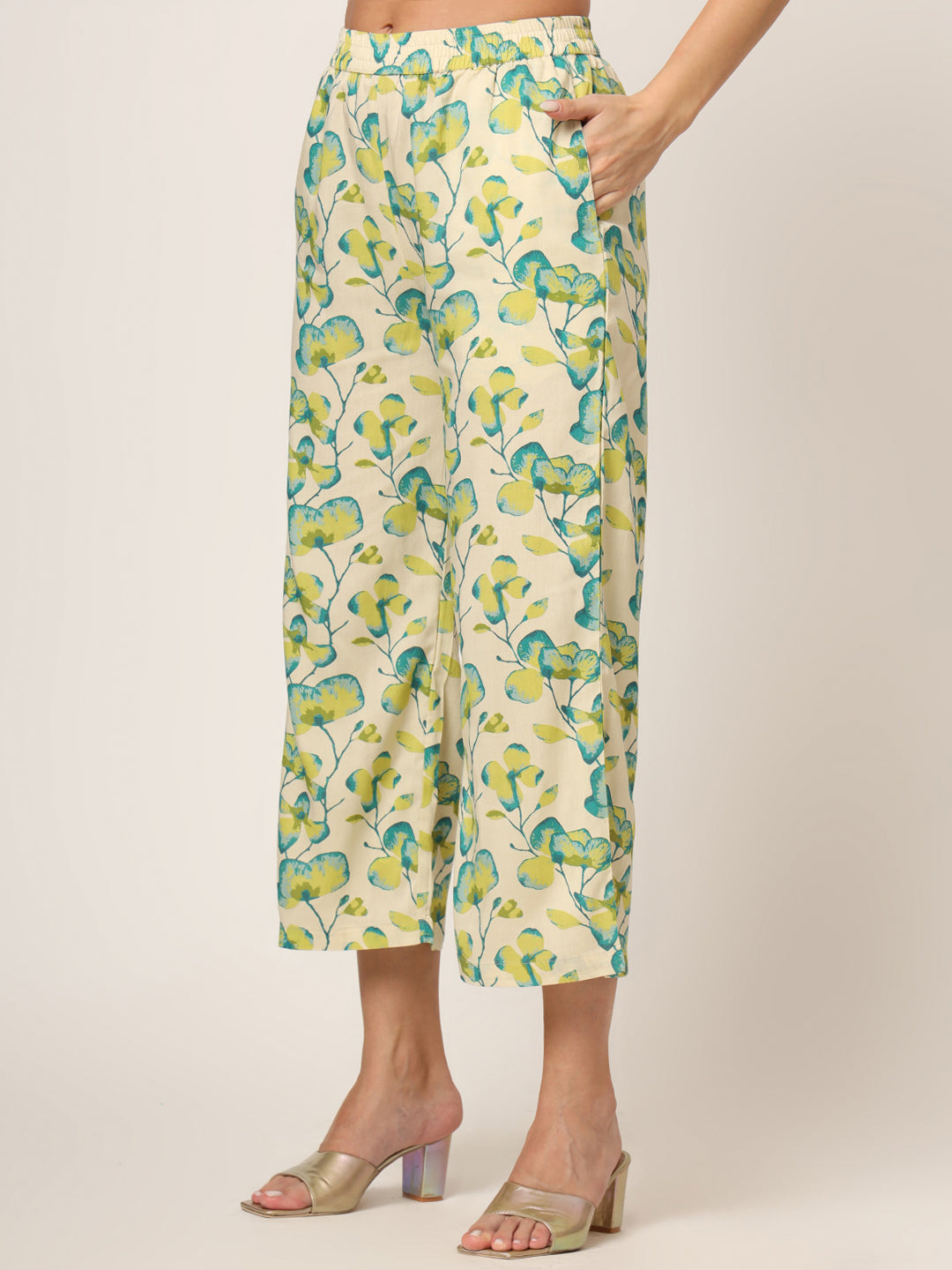 Noe Velarro Cream Printed Rayon Fabric Straight Kurta