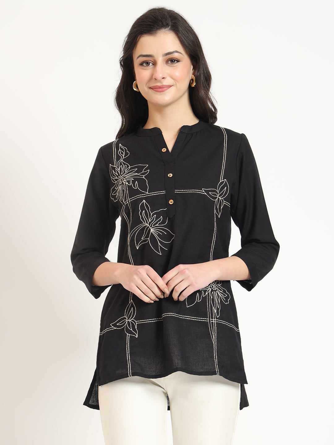 Noe Velarro Black Embroidery Cotton Fabric Satraight Top