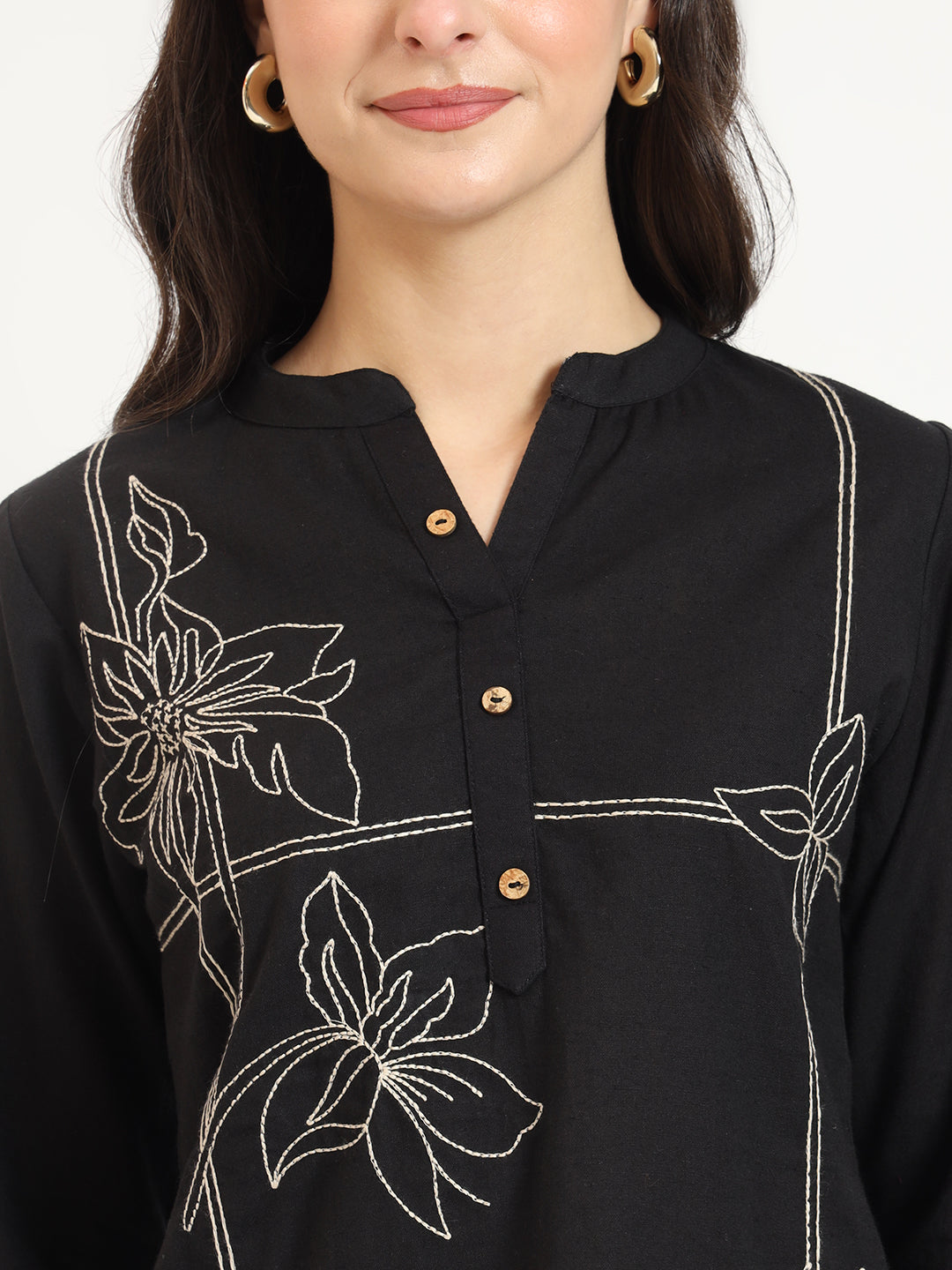 Noe Velarro Black Embroidery Cotton Fabric Satraight Top