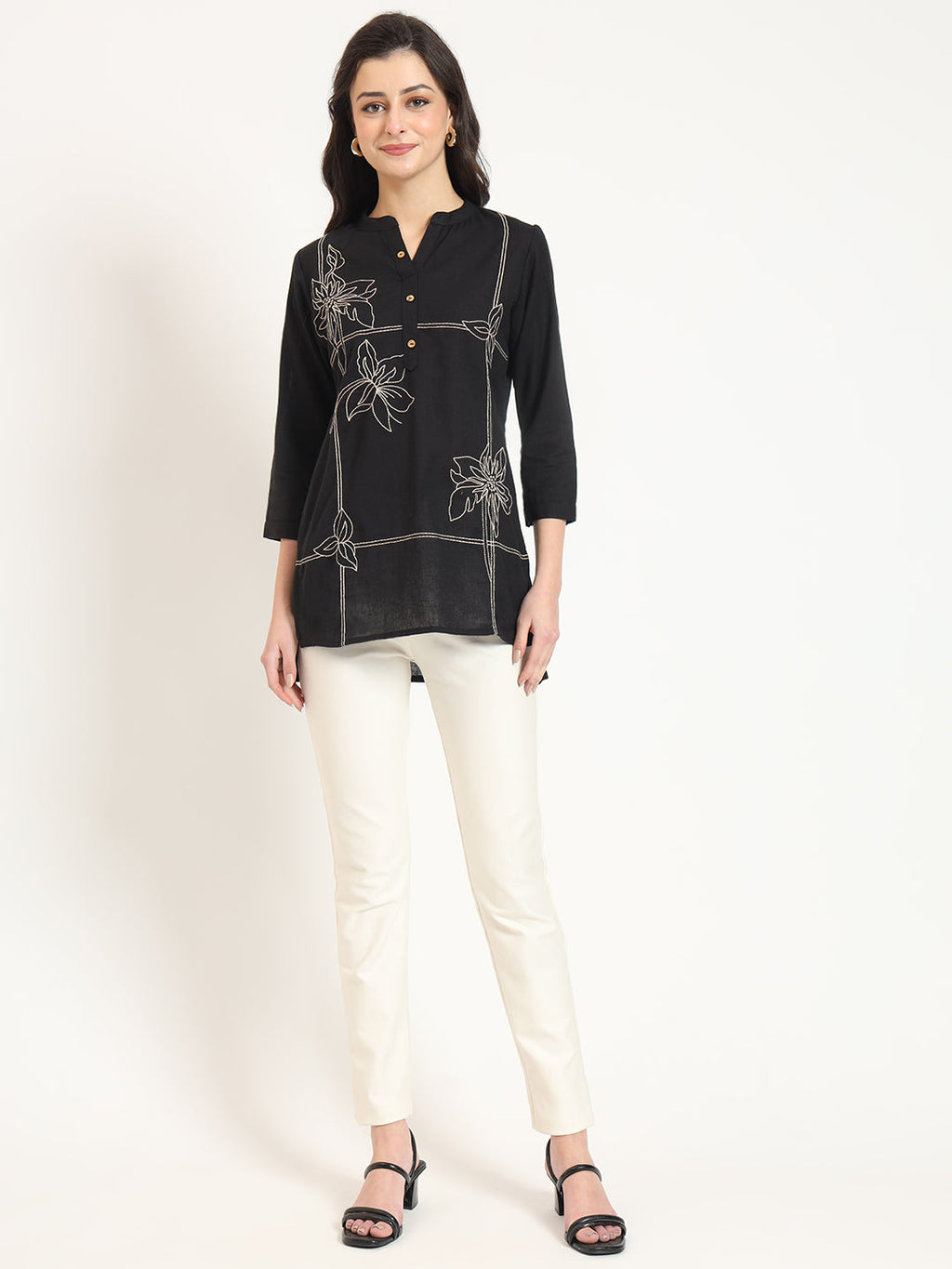 Noe Velarro Black Embroidery Cotton Fabric Satraight Top