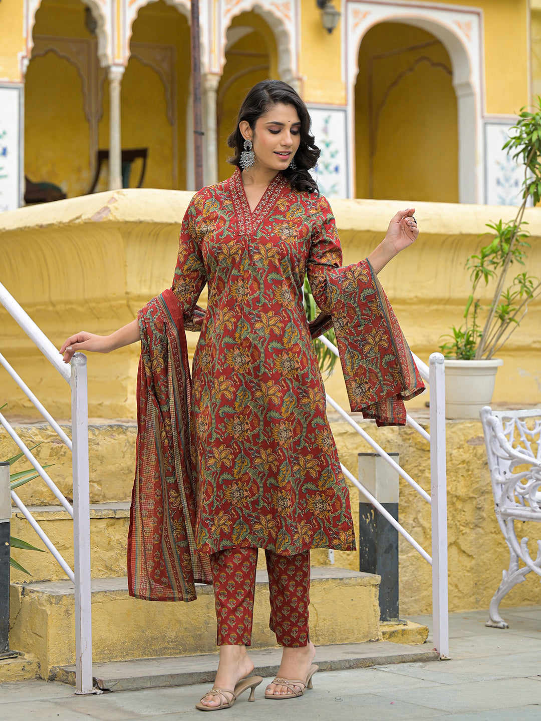 Noe Velarro Maroon Cotton V-neck Kurta Pant Set with Dupatta