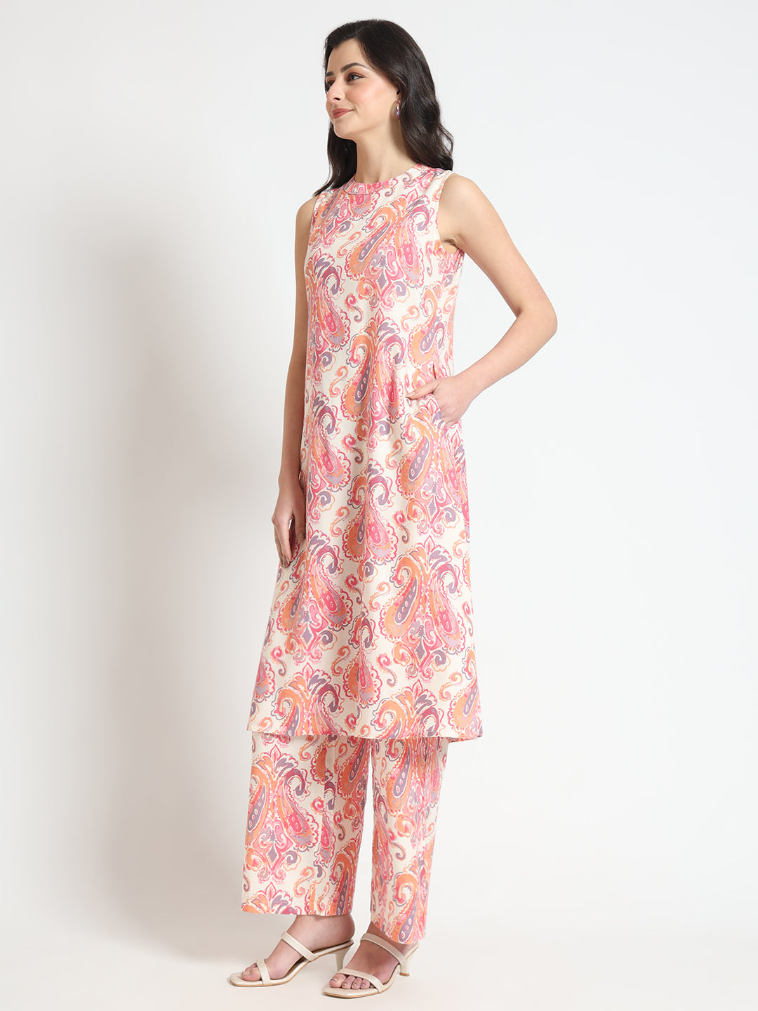 Noe Velarro Cream Floral Print Rayon Fabric Co-ord set