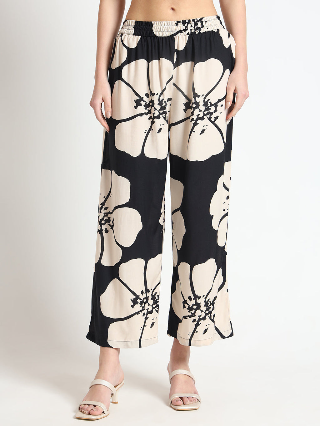 Noe Velarro Black Floral Print Rayon Sleeveless Co-ord Set