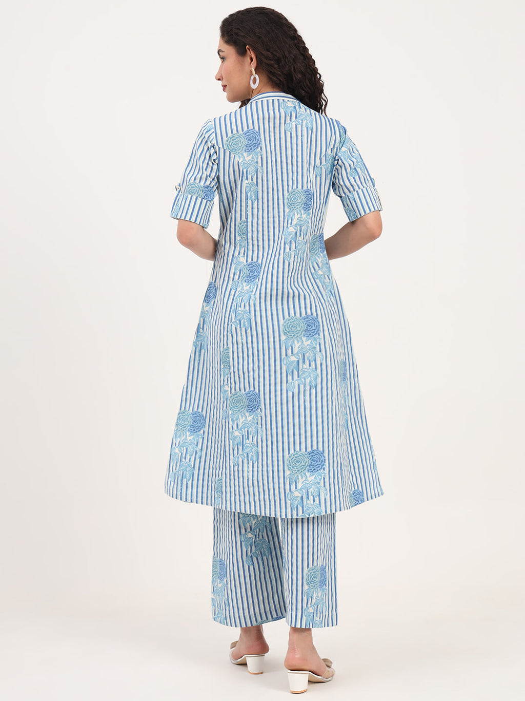 Noe Velarro Blue Floral Printed Cotton Kurta Set