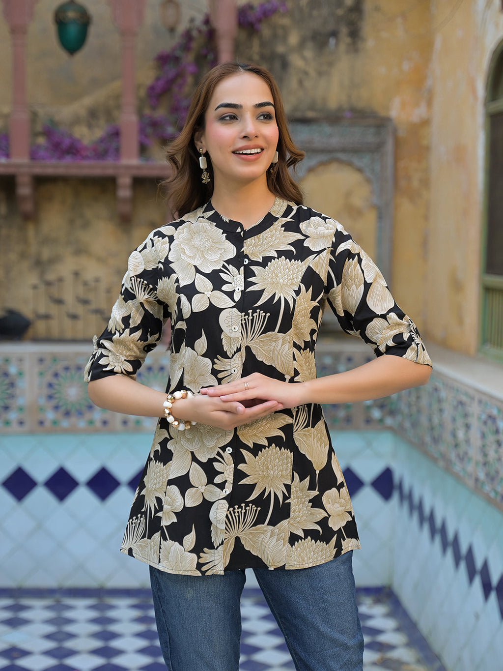 Noe Velarro Black Printed Rayon A-Line Top