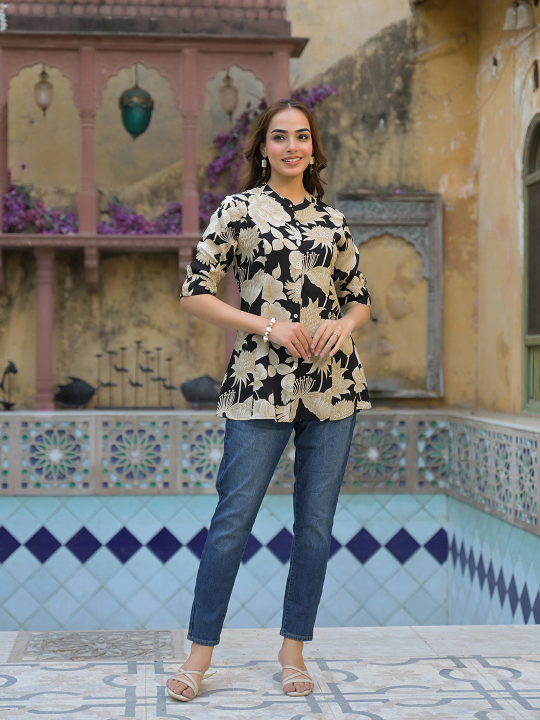 Noe Velarro Black Printed Rayon A-Line Top