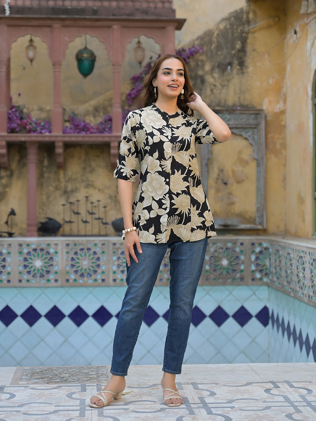 Noe Velarro Black Printed Rayon A-Line Top