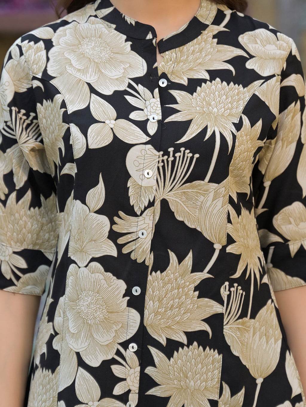 Noe Velarro Black Printed Rayon A-Line Top