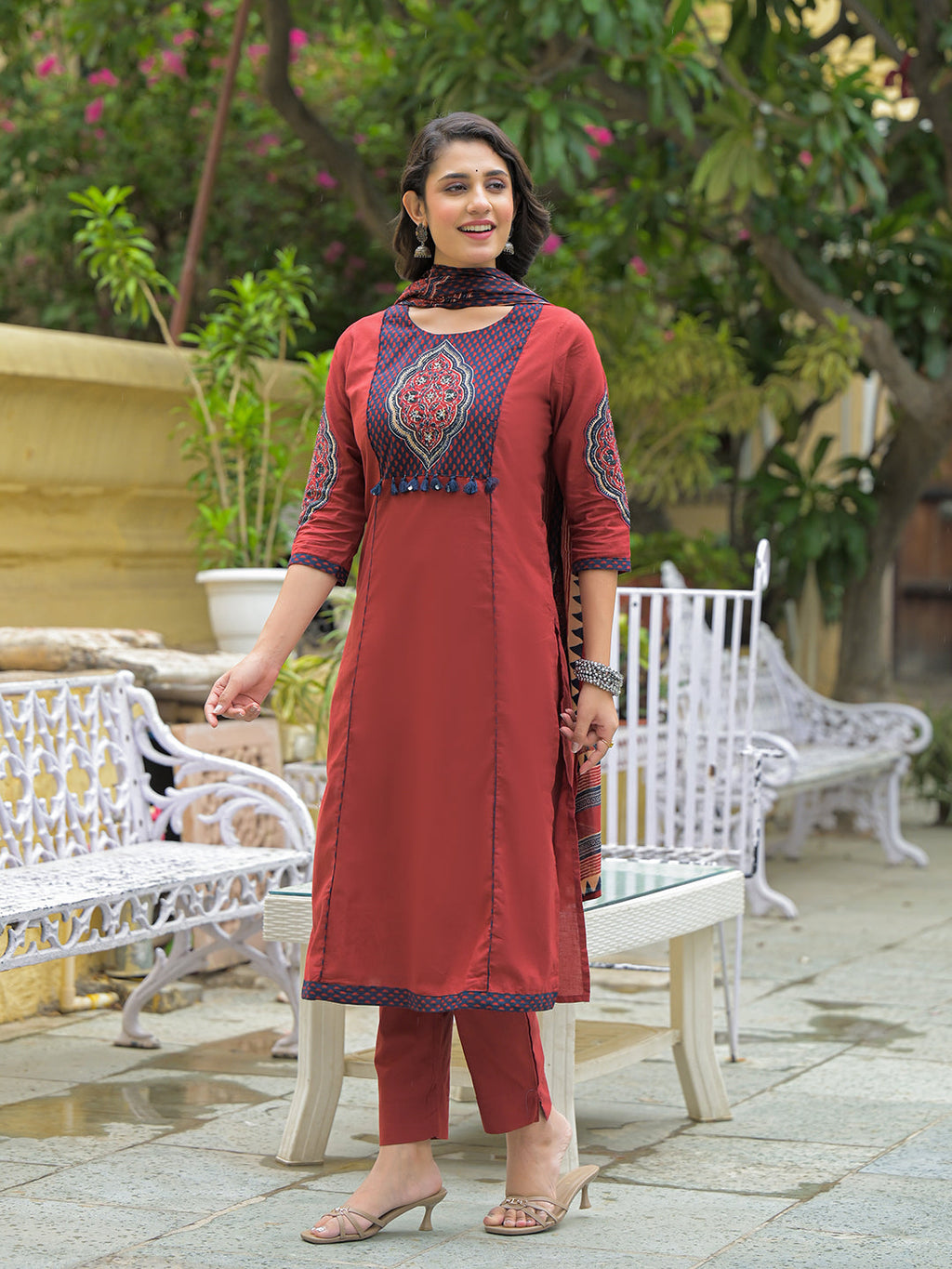 Noe Velarro Maroon Cotton Round neck Yoke work kurta Pant Set With Dupatta