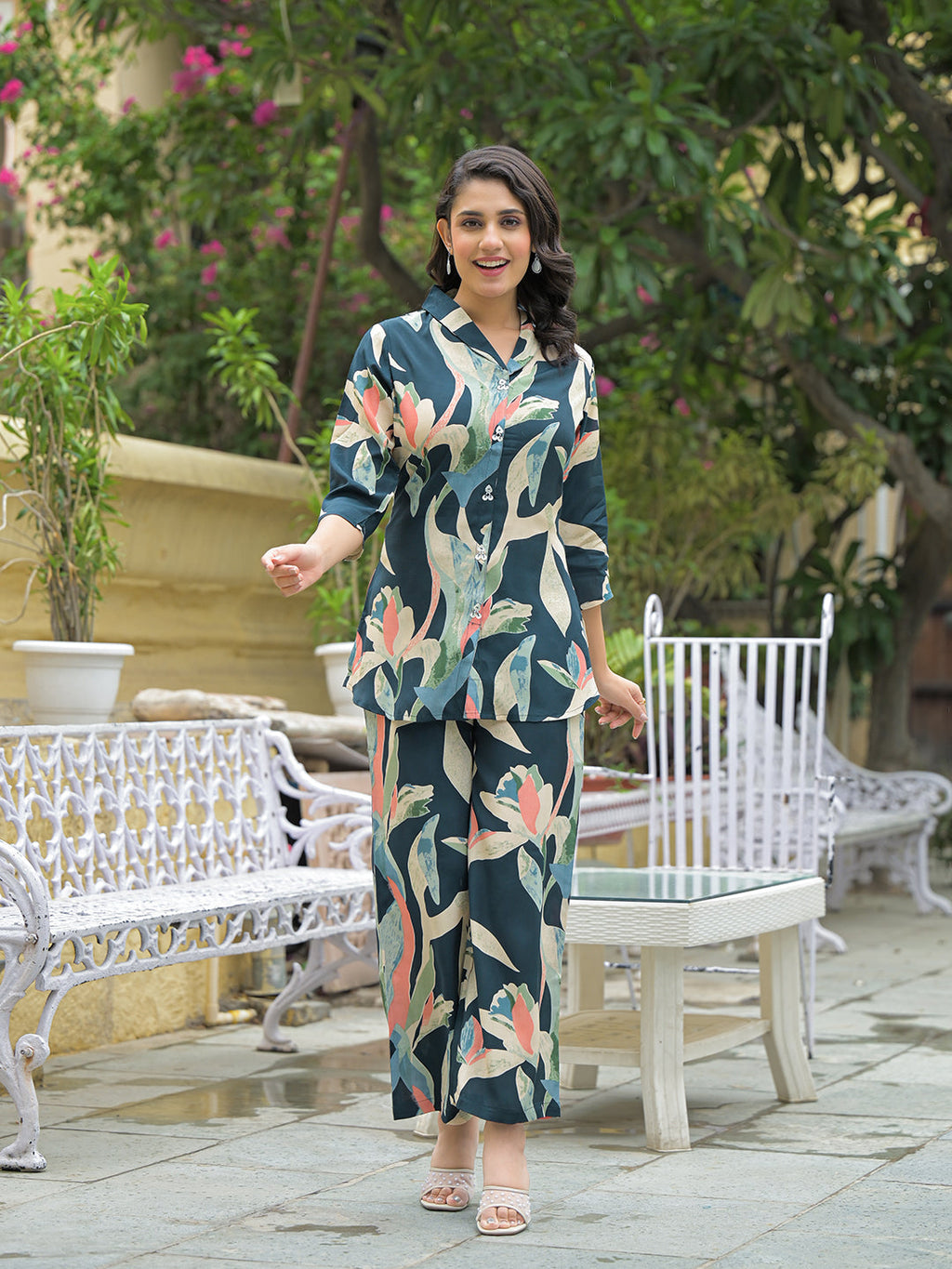 Noe Velarro Crystal Viscose Muticolor Digital Print Co-ords Sets