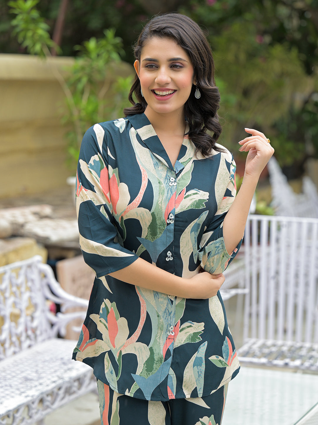 Noe Velarro Crystal Viscose Muticolor Digital Print Co-ords Sets