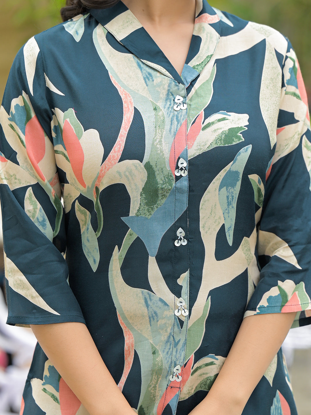 Noe Velarro Crystal Viscose Muticolor Digital Print Co-ords Sets