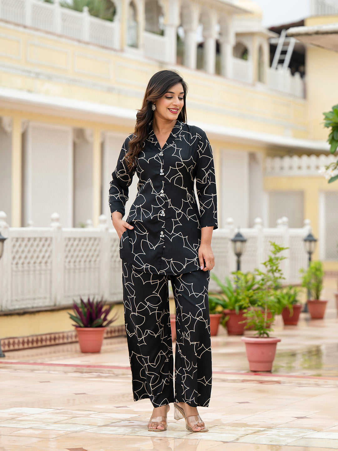 Noe Velarro Muslin Black Printed Co-ords Sets