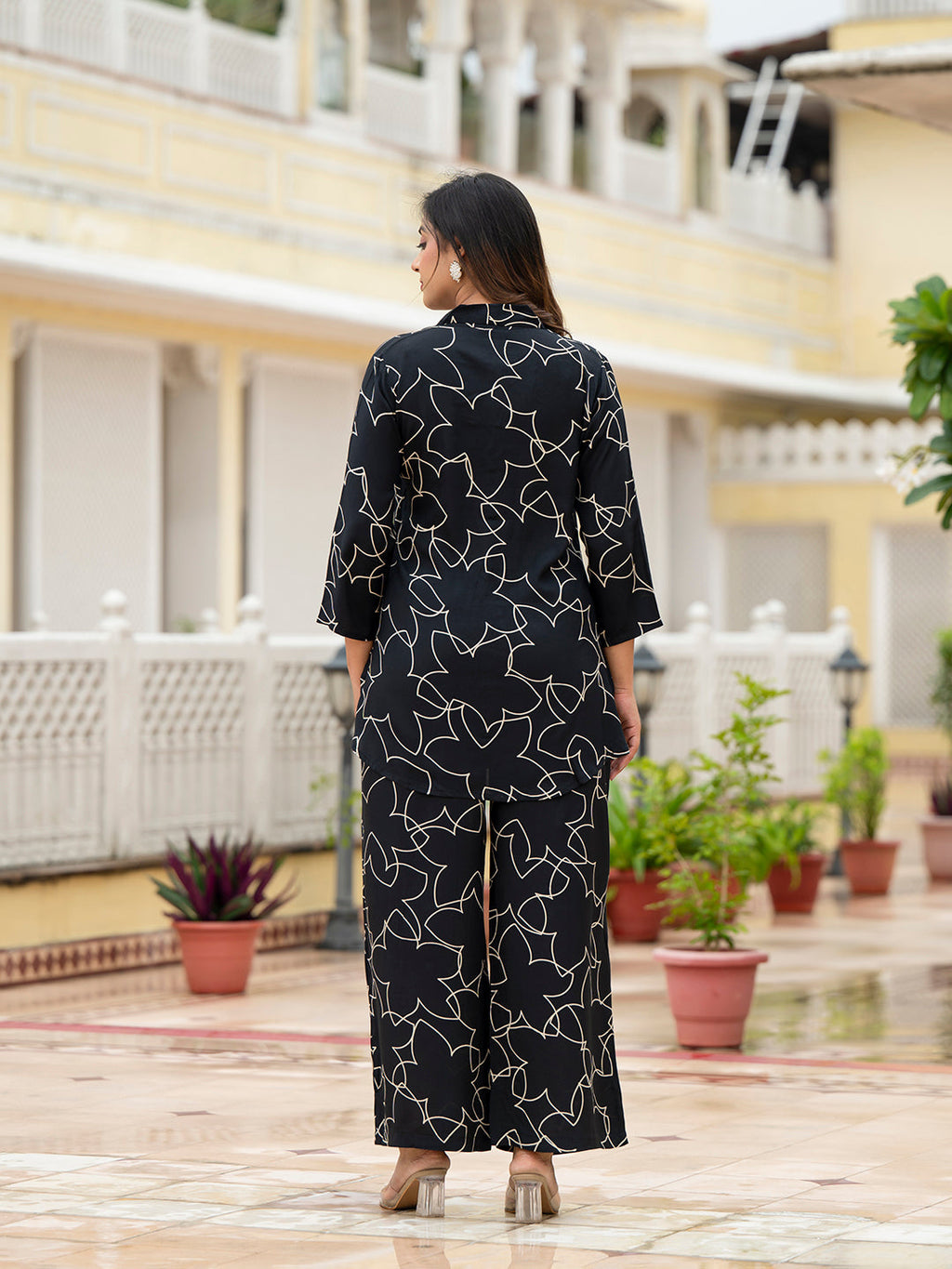 Noe Velarro Muslin Black Printed Co-ords Sets