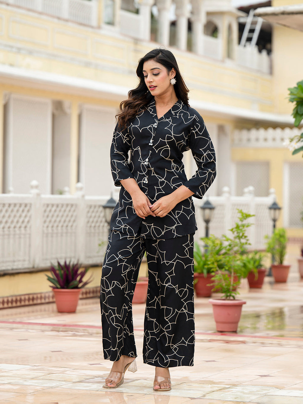 Noe Velarro Muslin Black Printed Co-ords Sets