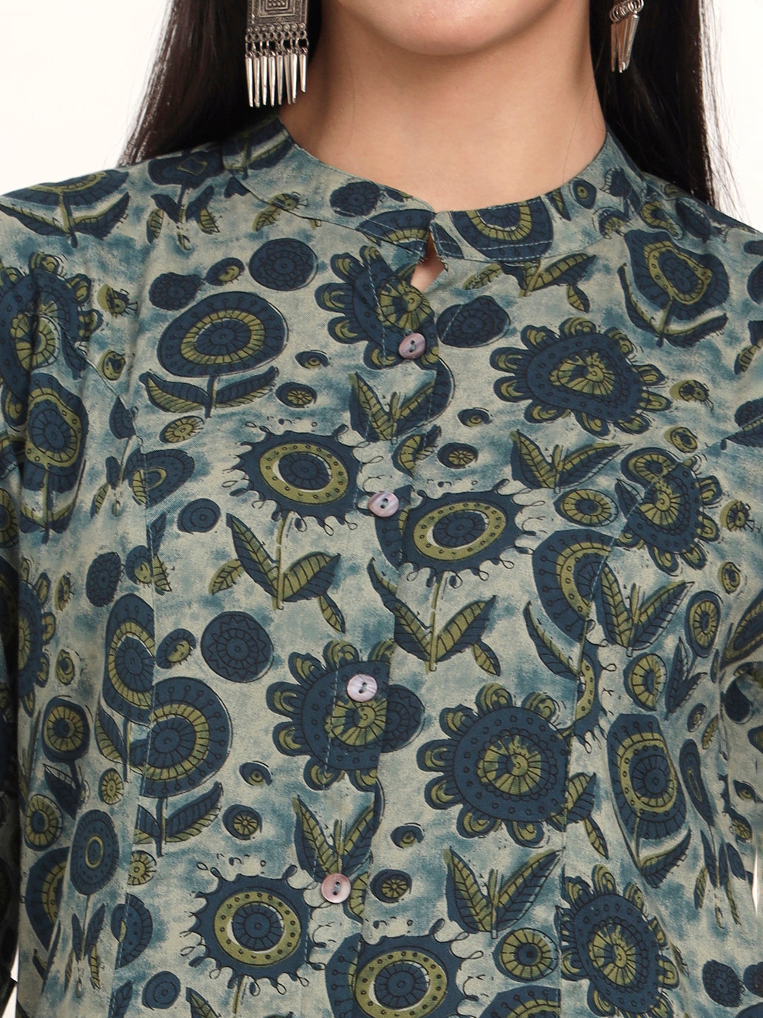Noe Velarro Grey Floral Rayon A-Line Kurta