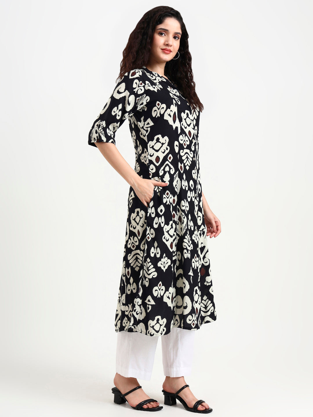 Noe Velarro Black Asymetric Print Rayon Kurta