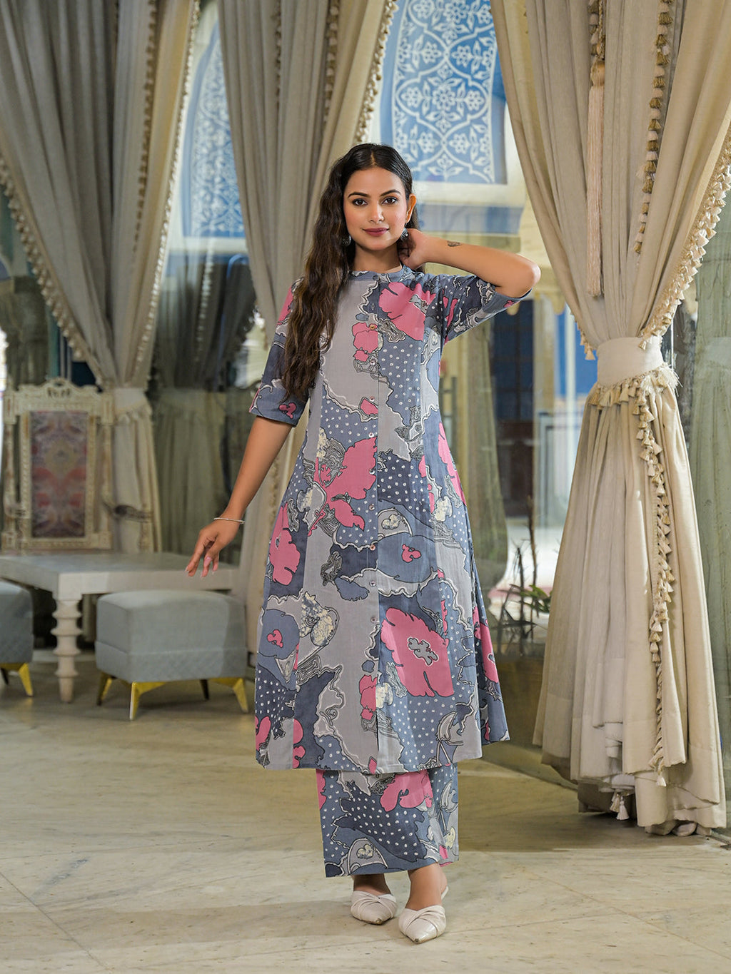 Noe Velarro Grey Floral Print A-Line Cotton Kurta Pant Sets