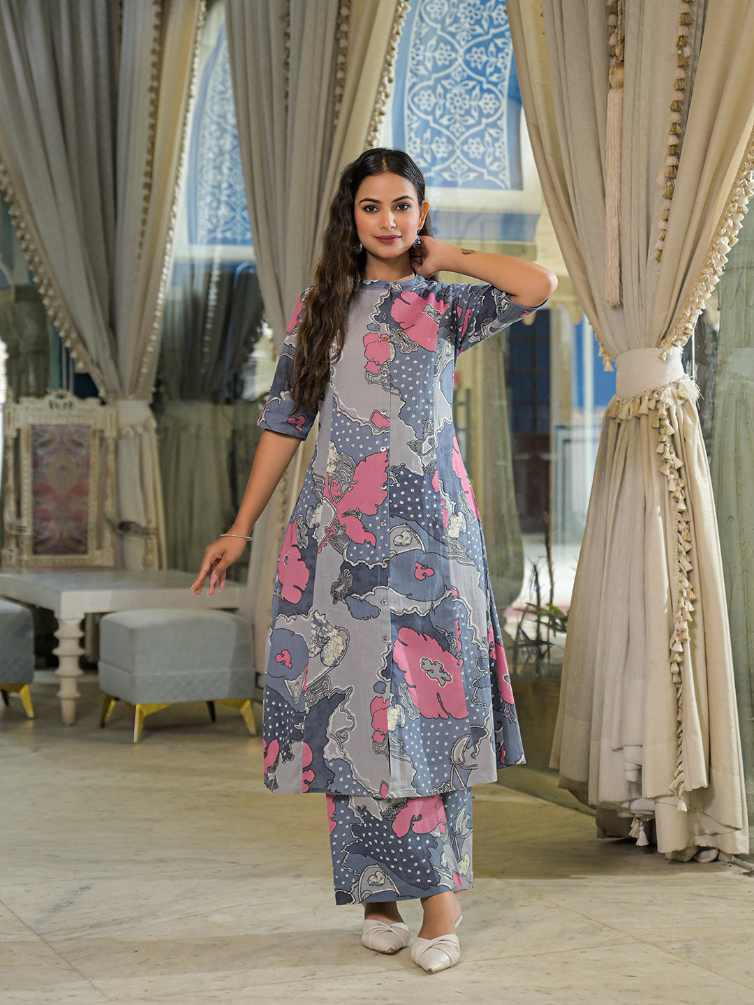 Noe Velarro Grey Floral Print A-Line Cotton Kurta Pant Sets