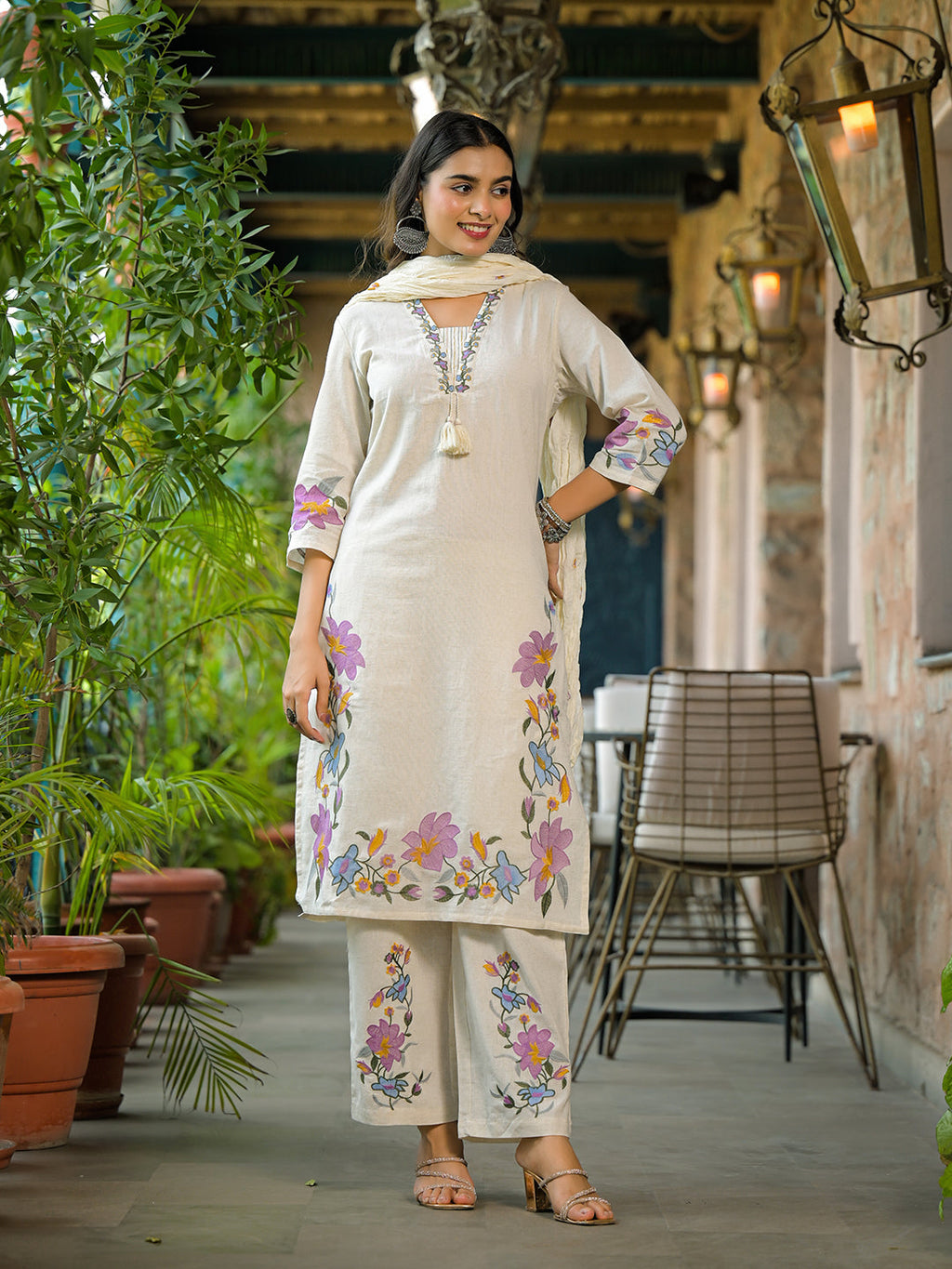 Noe Velarro Off White Embroidered Cotton Kurta Sets With Dupatta