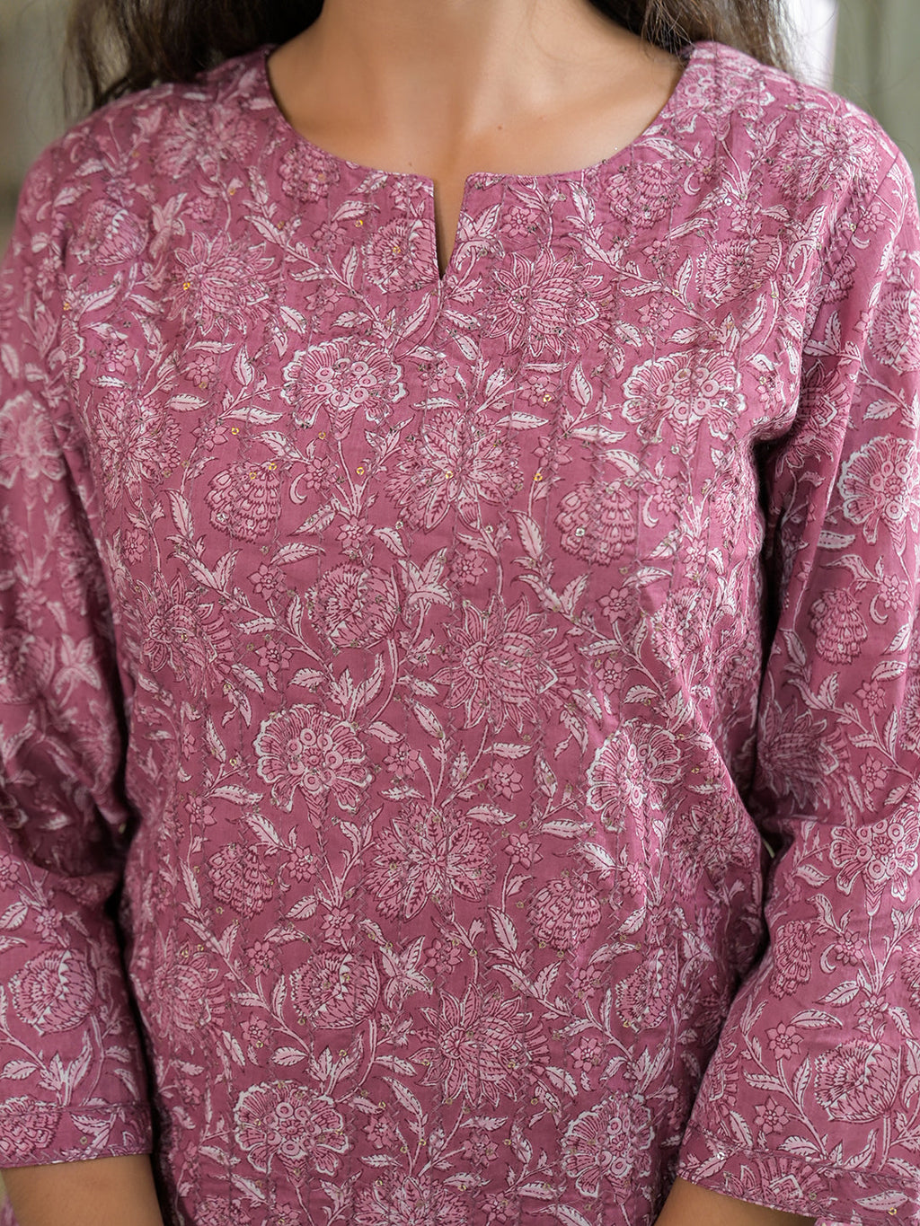 Noe Velarro Pink Embroidered Cotton Straight Kurta Pant Set With Dupatta