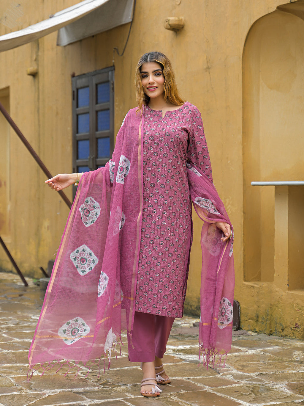 Noe Velarro Pink Embroidered Cotton Straight Kurta Pant Set With Dupatta