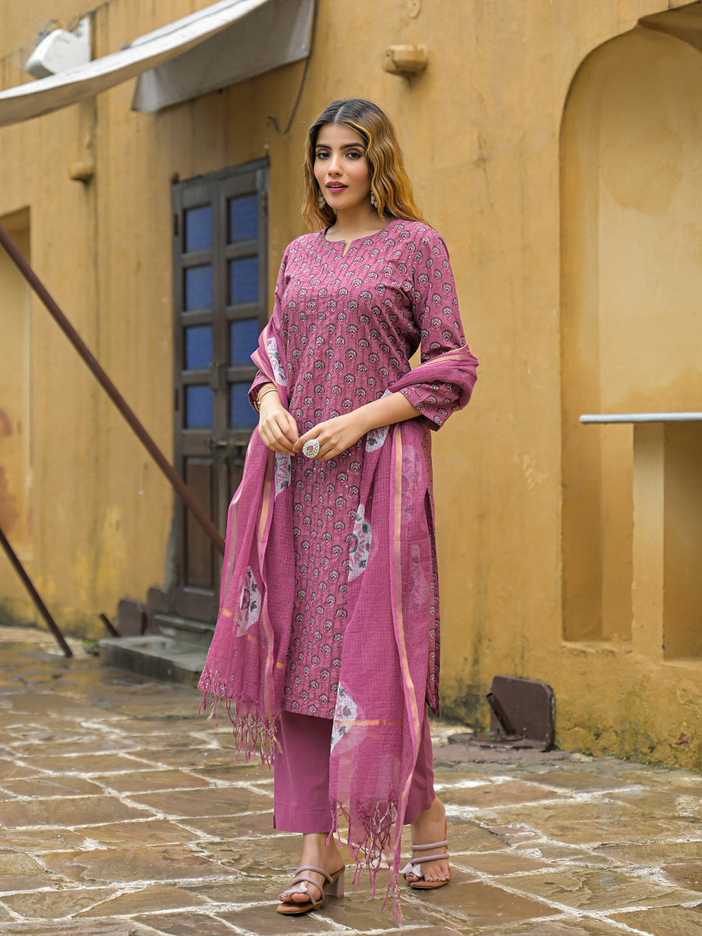 Noe Velarro Pink Embroidered Cotton Straight Kurta Pant Set With Dupatta